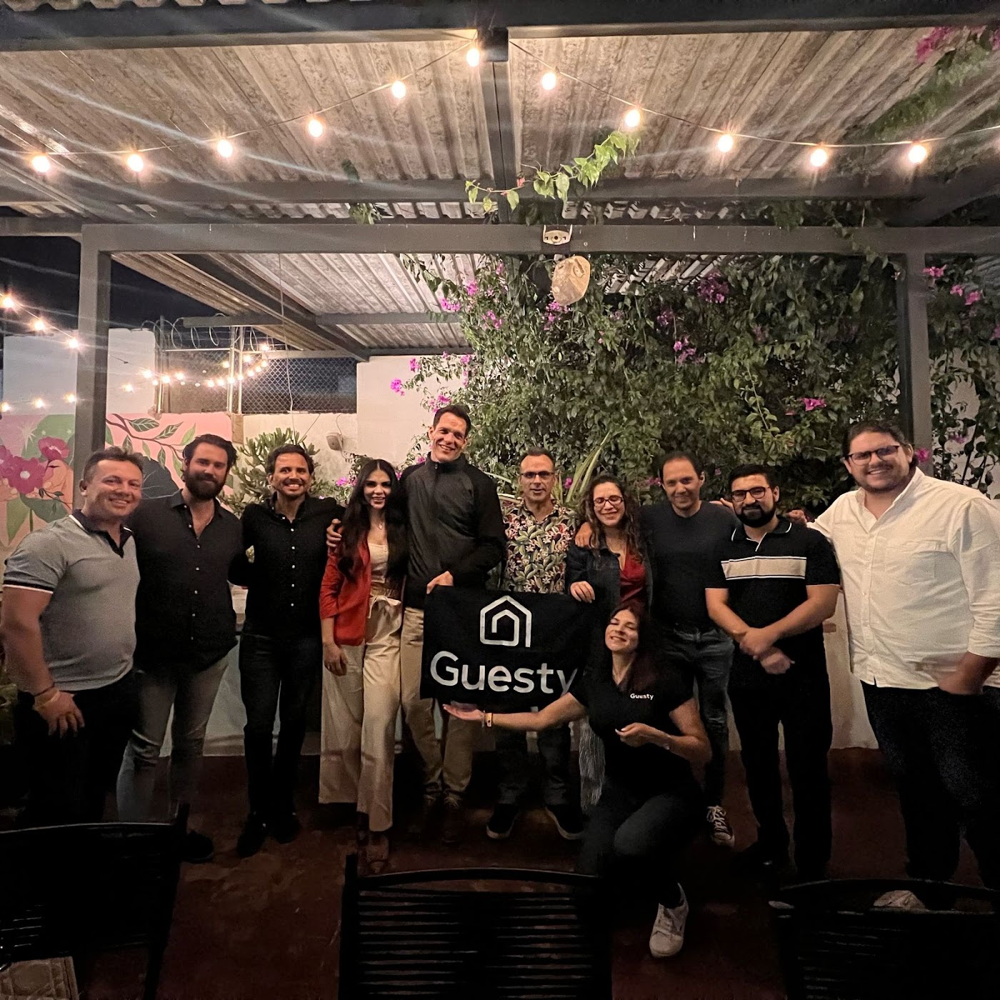 Proveedores y operadores conviviendo en un evento de la Cámara